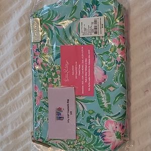NEW in pkg Lilly Pulitzer pouch